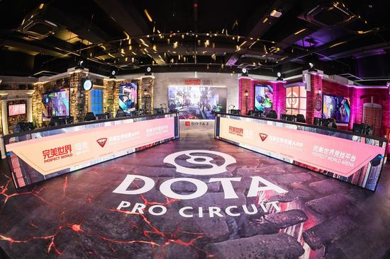 S15赛季开幕战 IG与T1对决引发热议